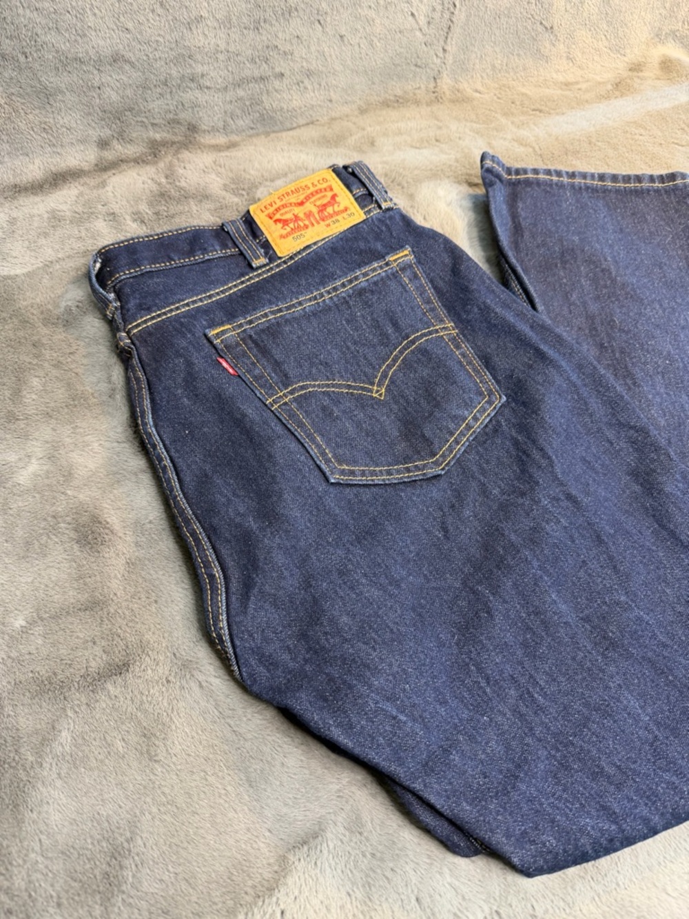 Levi’s 505 Men’s Straight Leg Jeans W38 L30 | Dark Wash Classic Denim - Picture 2 of 7